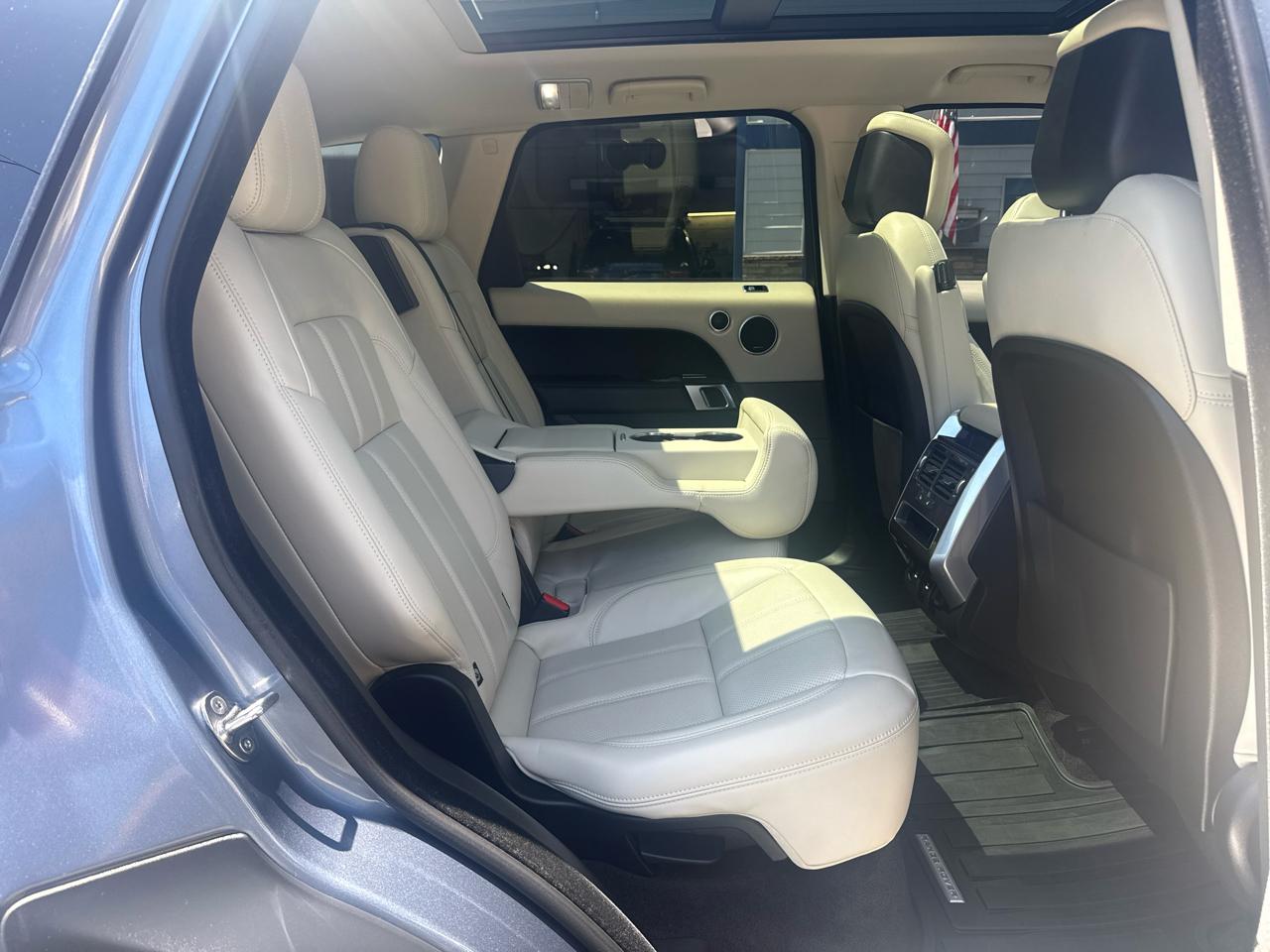 Land Rover Range Rover Sport Turbo i6 MHEV HSE 2020
