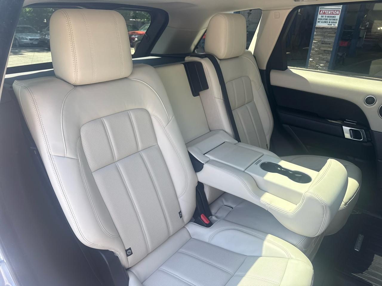 Land Rover Range Rover Sport Turbo i6 MHEV HSE 2020