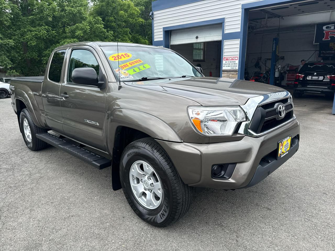 Toyota Tacoma 4WD Access Cab I4 AT (Natl) 2015