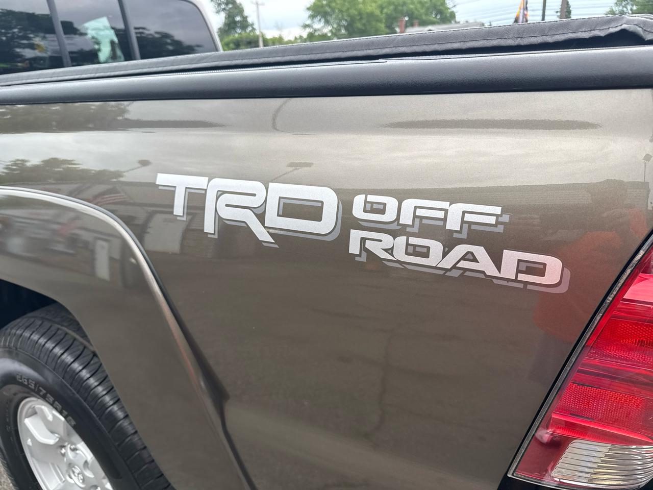 Toyota Tacoma 4WD Access Cab I4 AT (Natl) 2015