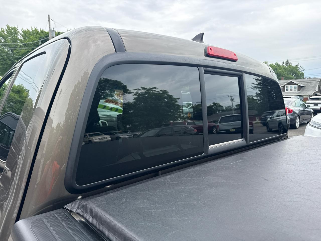 Toyota Tacoma 4WD Access Cab I4 AT (Natl) 2015