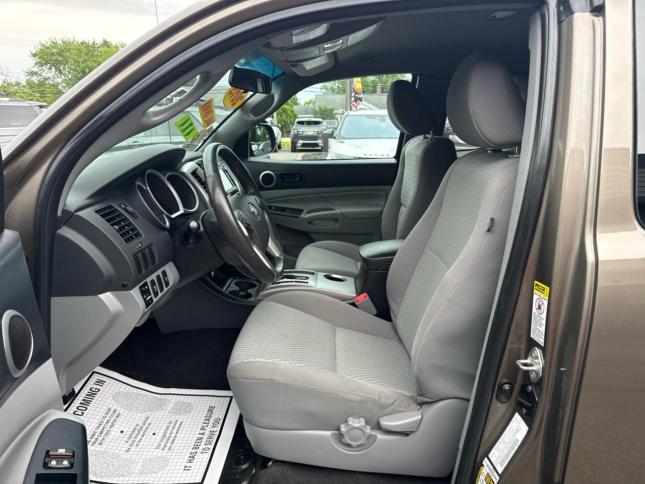 Toyota Tacoma 4WD Access Cab I4 AT (Natl) 2015