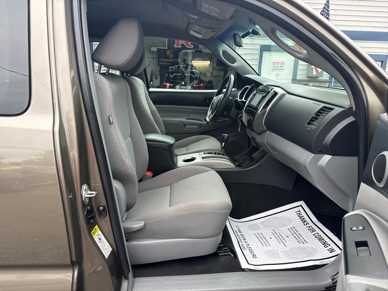 Toyota Tacoma 4WD Access Cab I4 AT (Natl) 2015