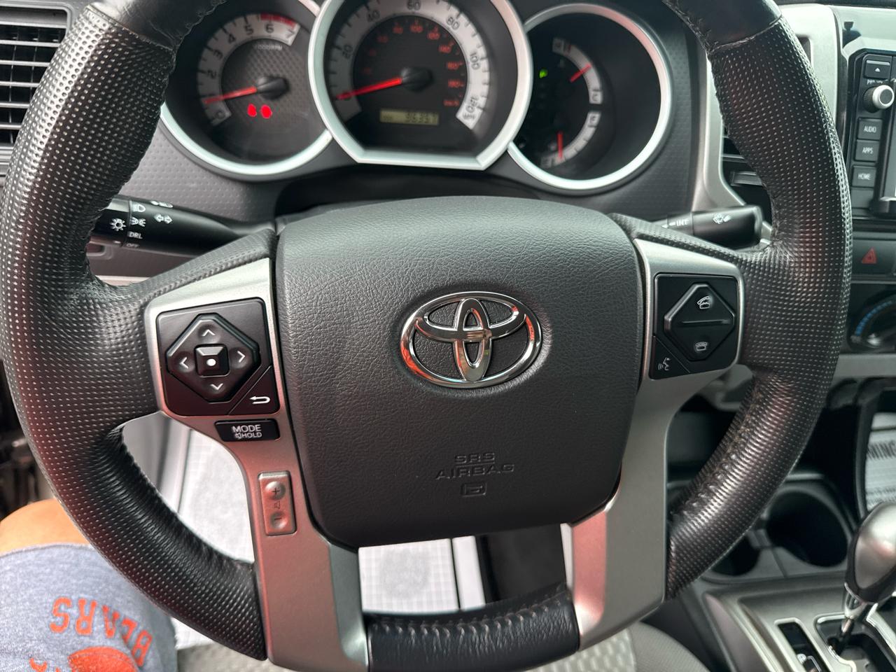 Toyota Tacoma 4WD Access Cab I4 AT (Natl) 2015