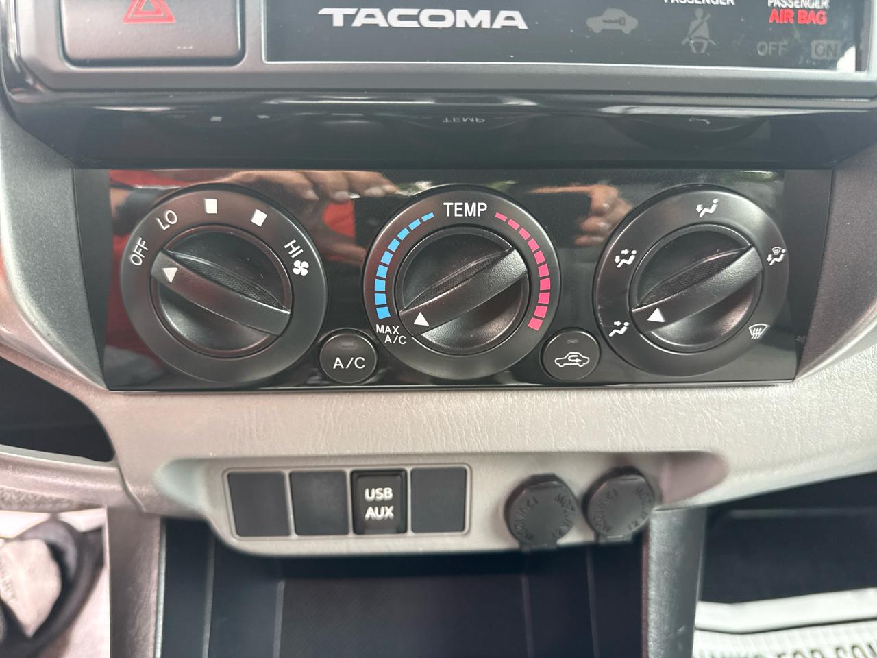 Toyota Tacoma 4WD Access Cab I4 AT (Natl) 2015