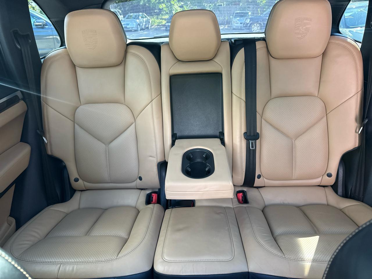 Porsche Cayenne AWD 4dr 2016