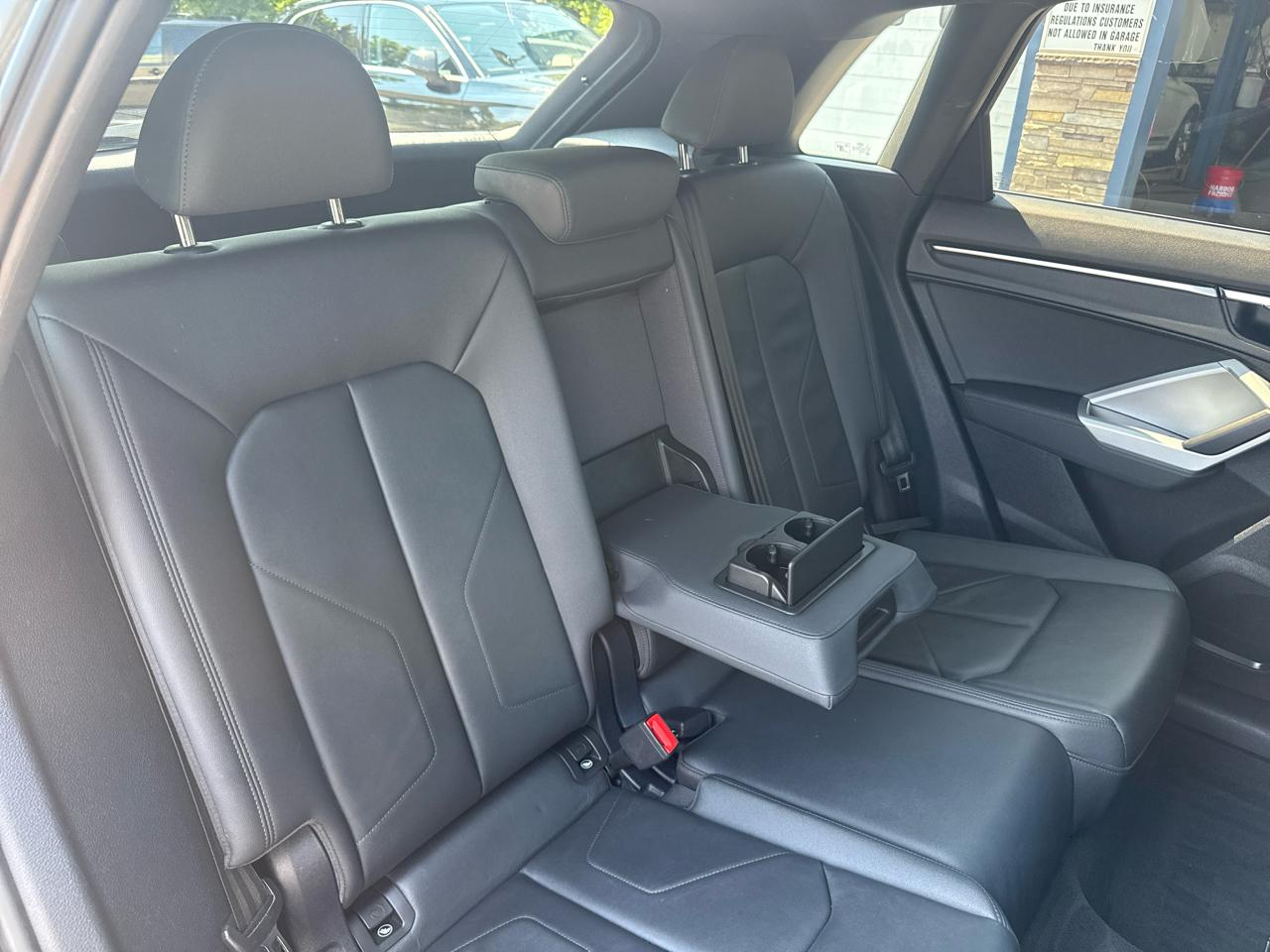 Audi Q3 S line Premium 45 TFSI quattro 2022