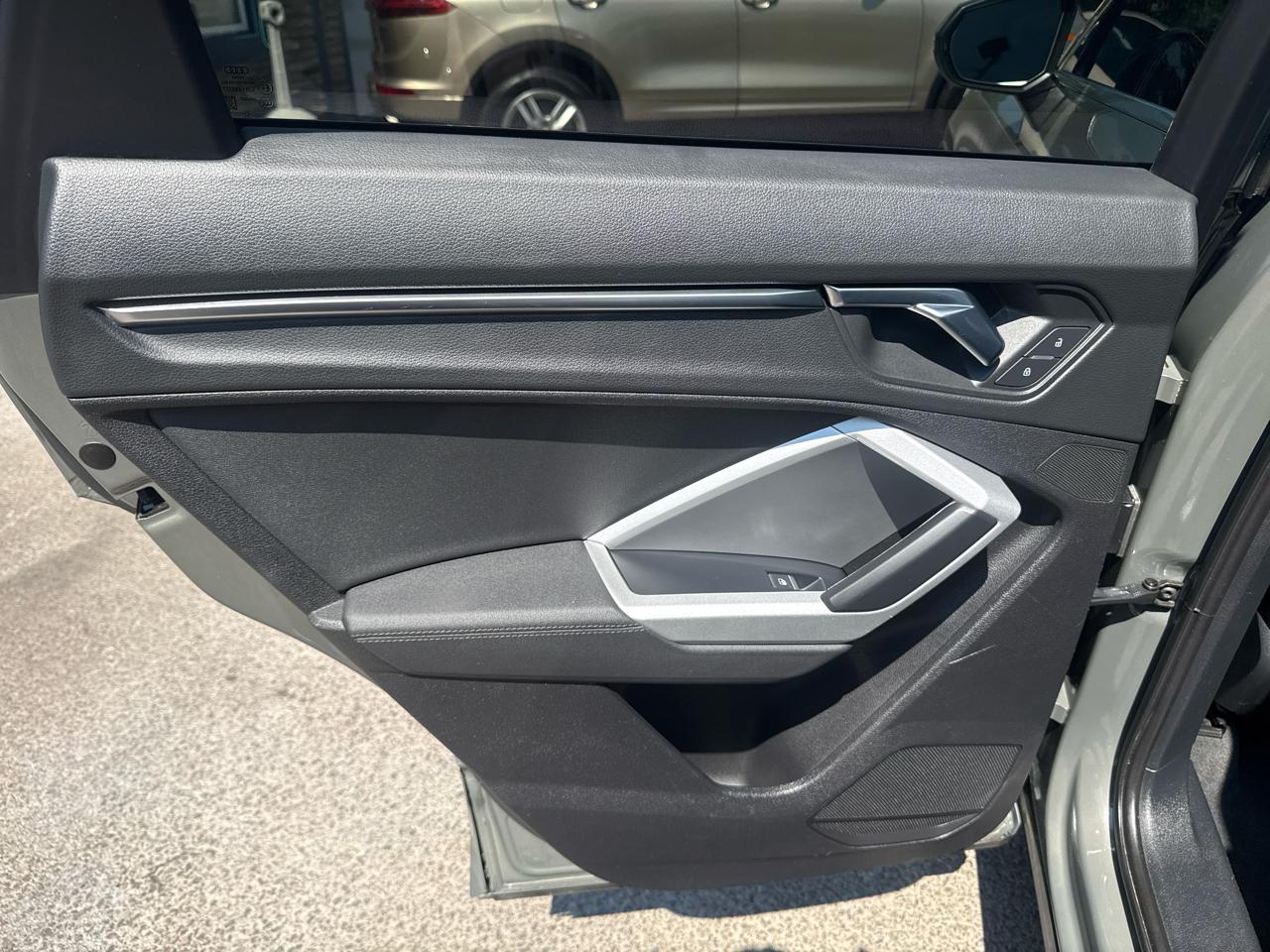 Audi Q3 S line Premium 45 TFSI quattro 2022