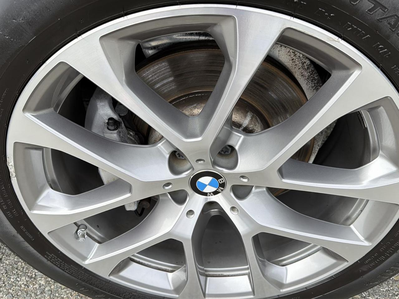 BMW X5 xDrive40i Sports Activity Vehicle 2021