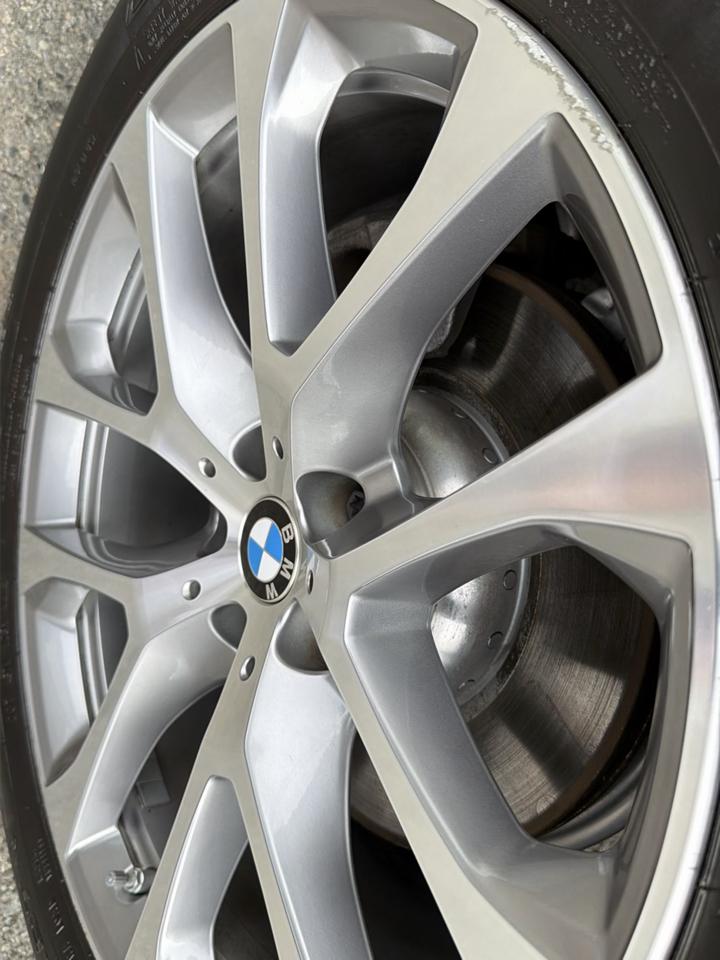 BMW X5 xDrive40i Sports Activity Vehicle 2021