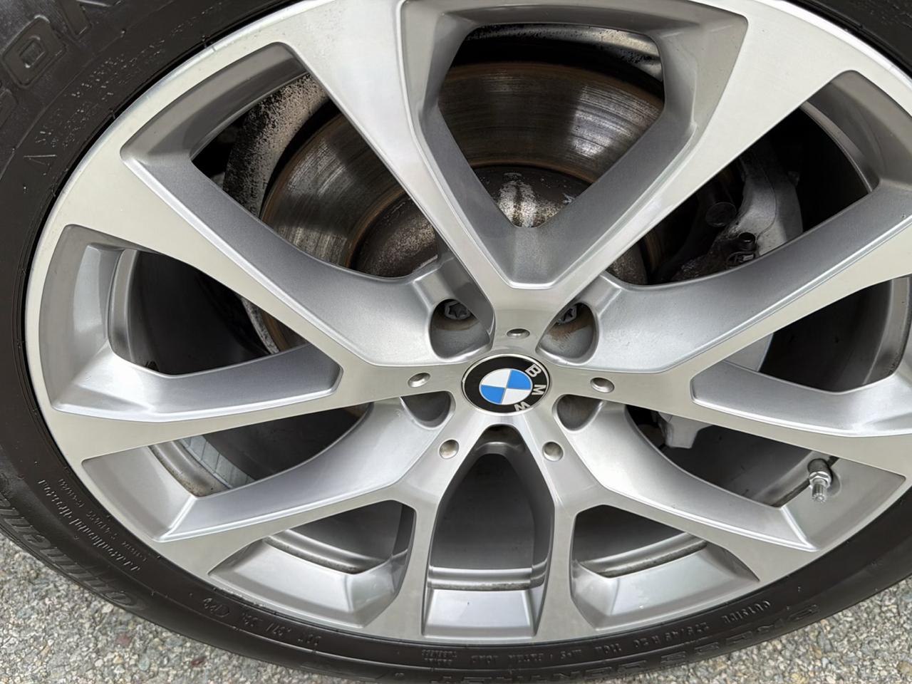 BMW X5 xDrive40i Sports Activity Vehicle 2021