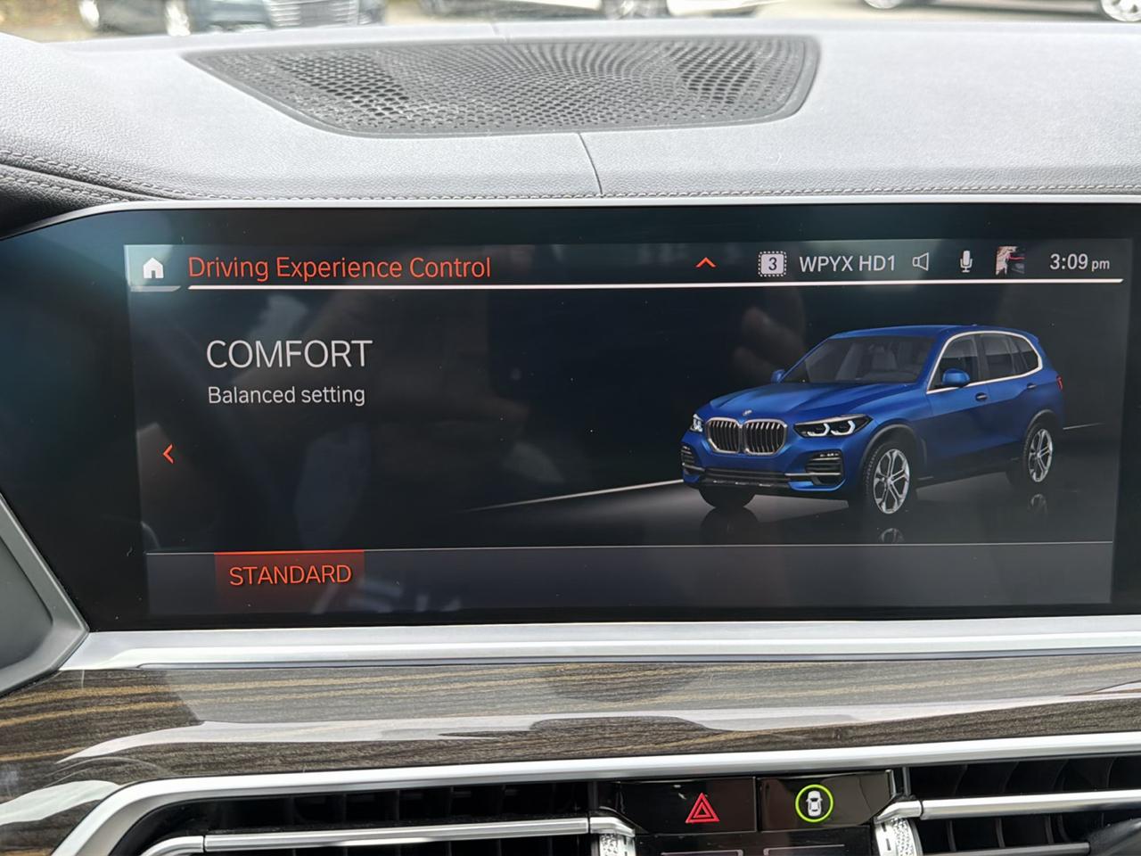 BMW X5 xDrive40i Sports Activity Vehicle 2021