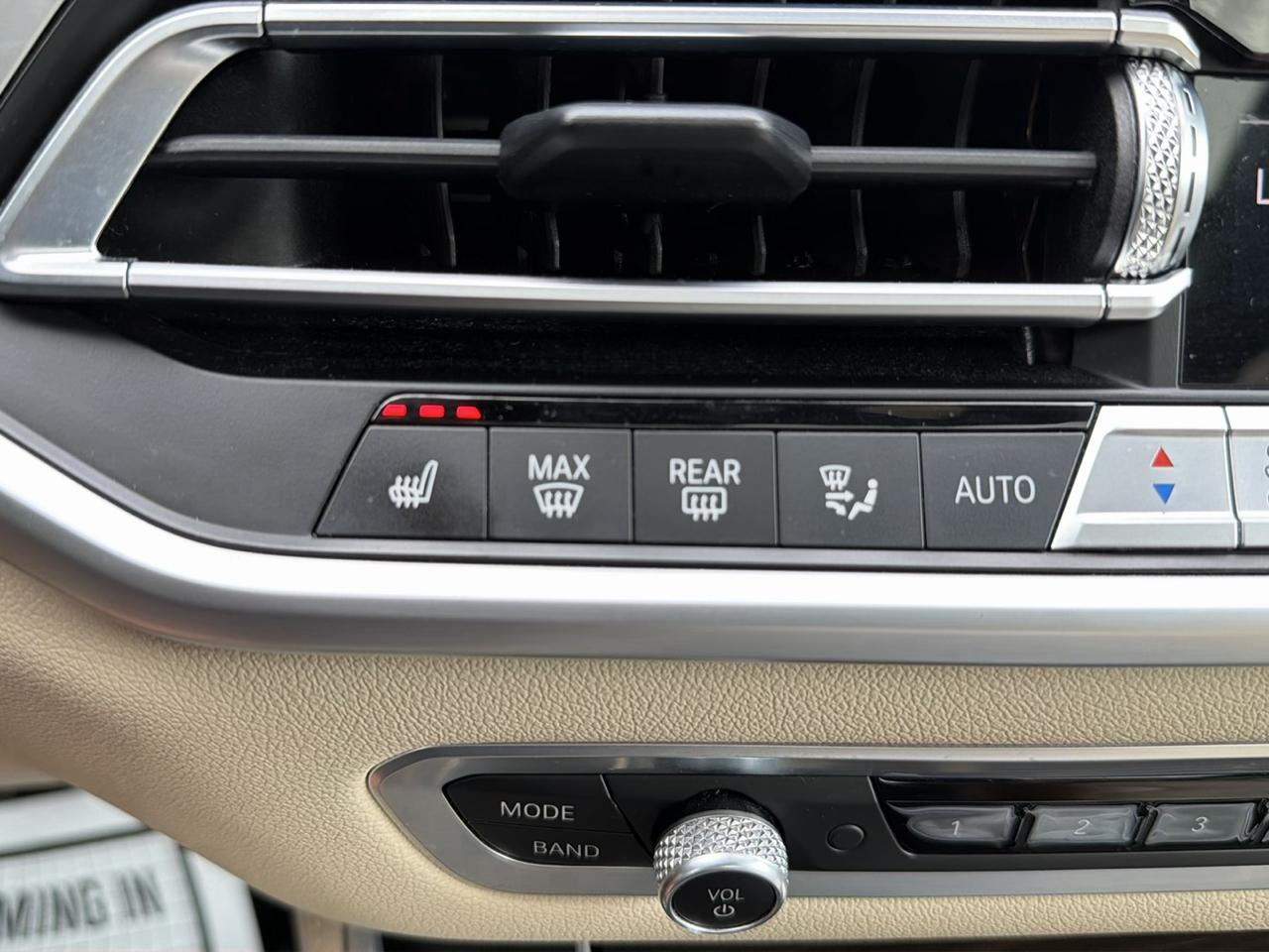 BMW X5 xDrive40i Sports Activity Vehicle 2021