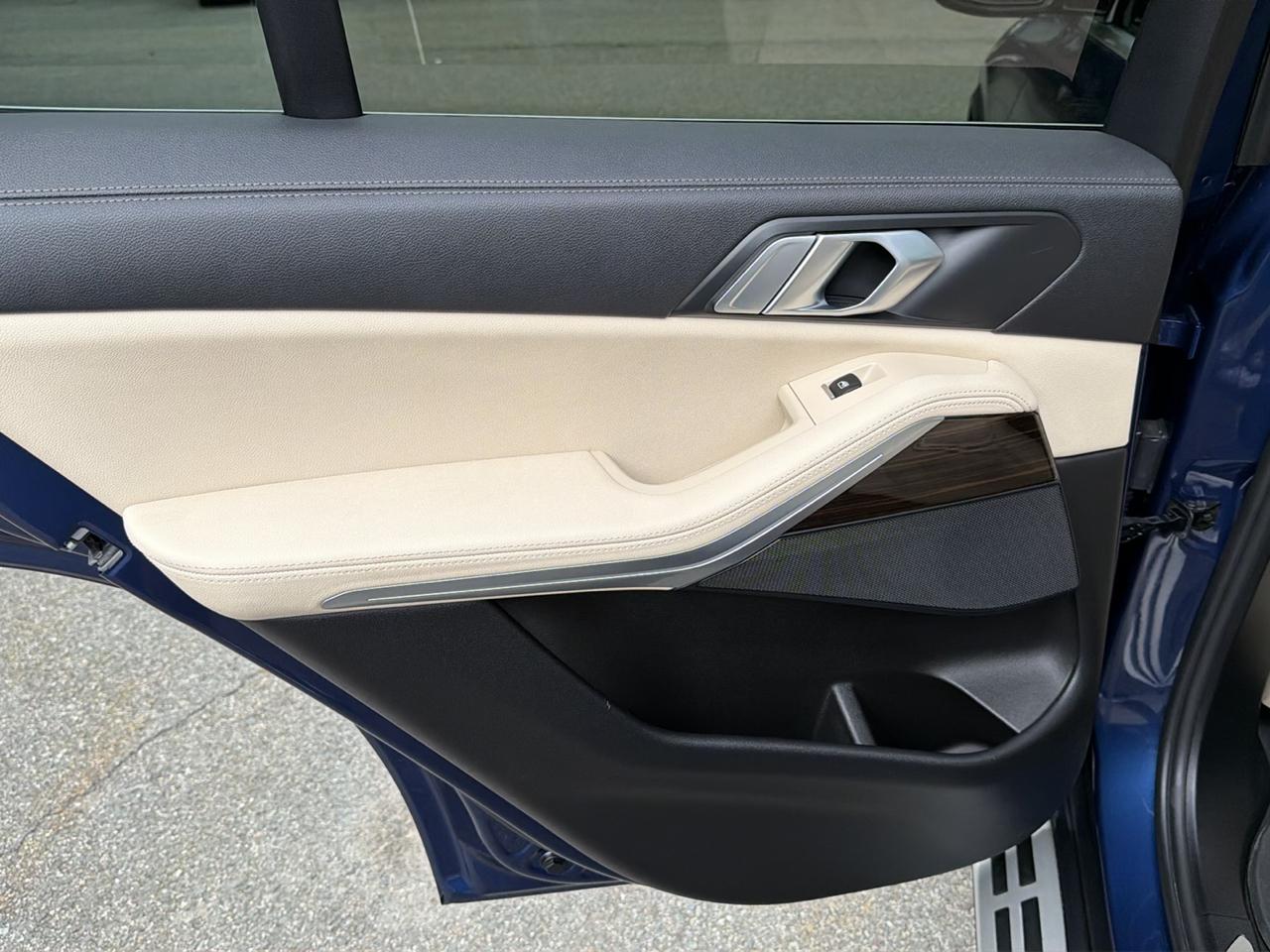 BMW X5 xDrive40i Sports Activity Vehicle 2021