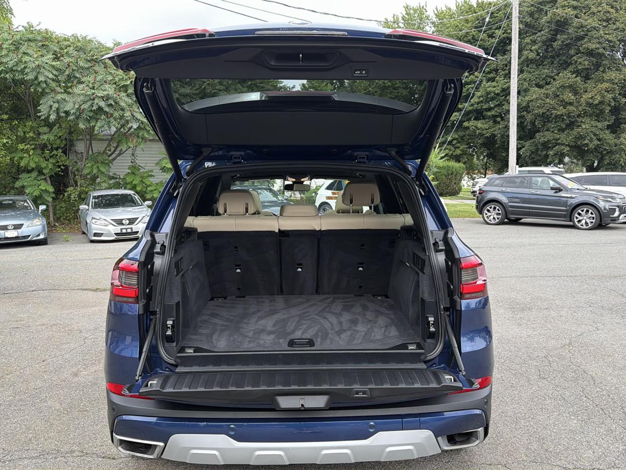 BMW X5 xDrive40i Sports Activity Vehicle 2021