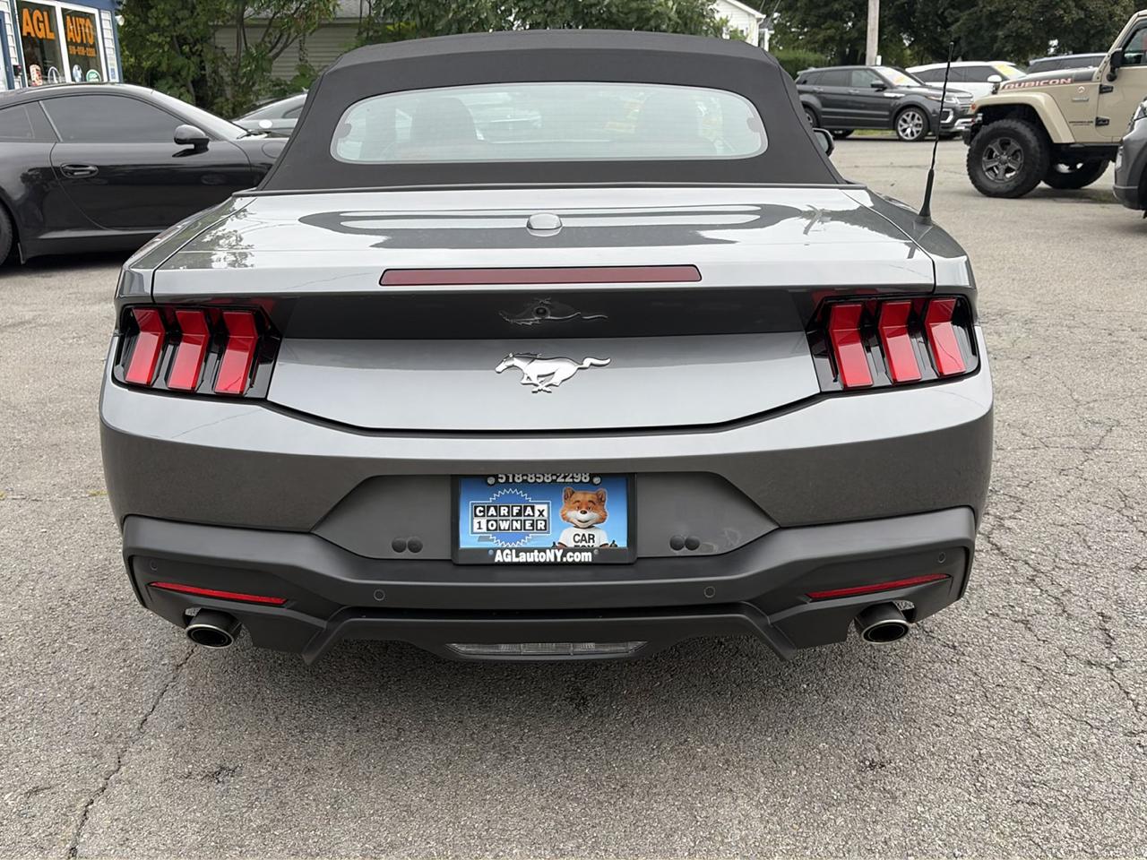 Ford Mustang EcoBoost Convertible 2024