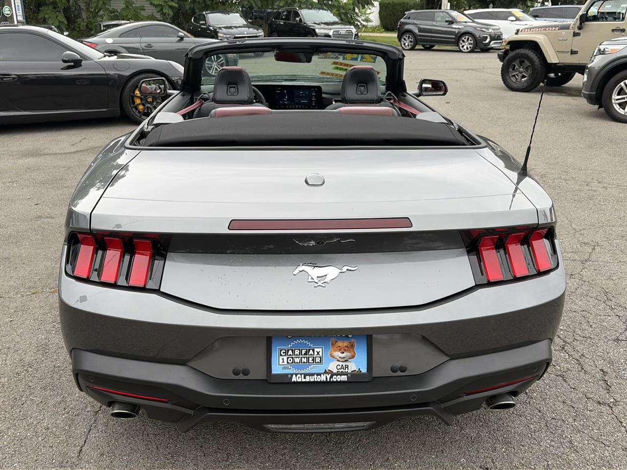 Ford Mustang EcoBoost Convertible 2024