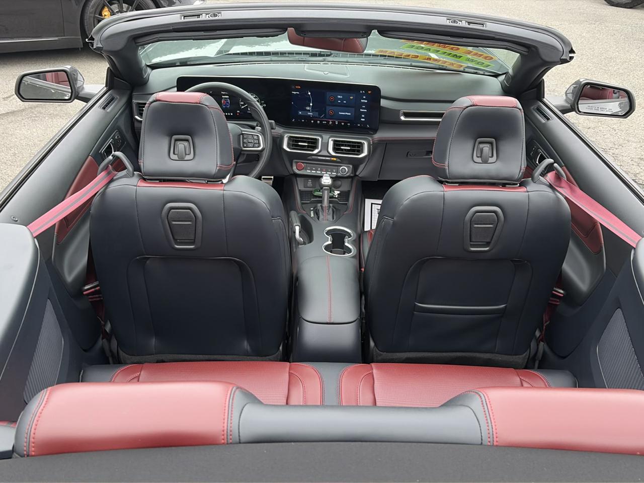 Ford Mustang EcoBoost Convertible 2024