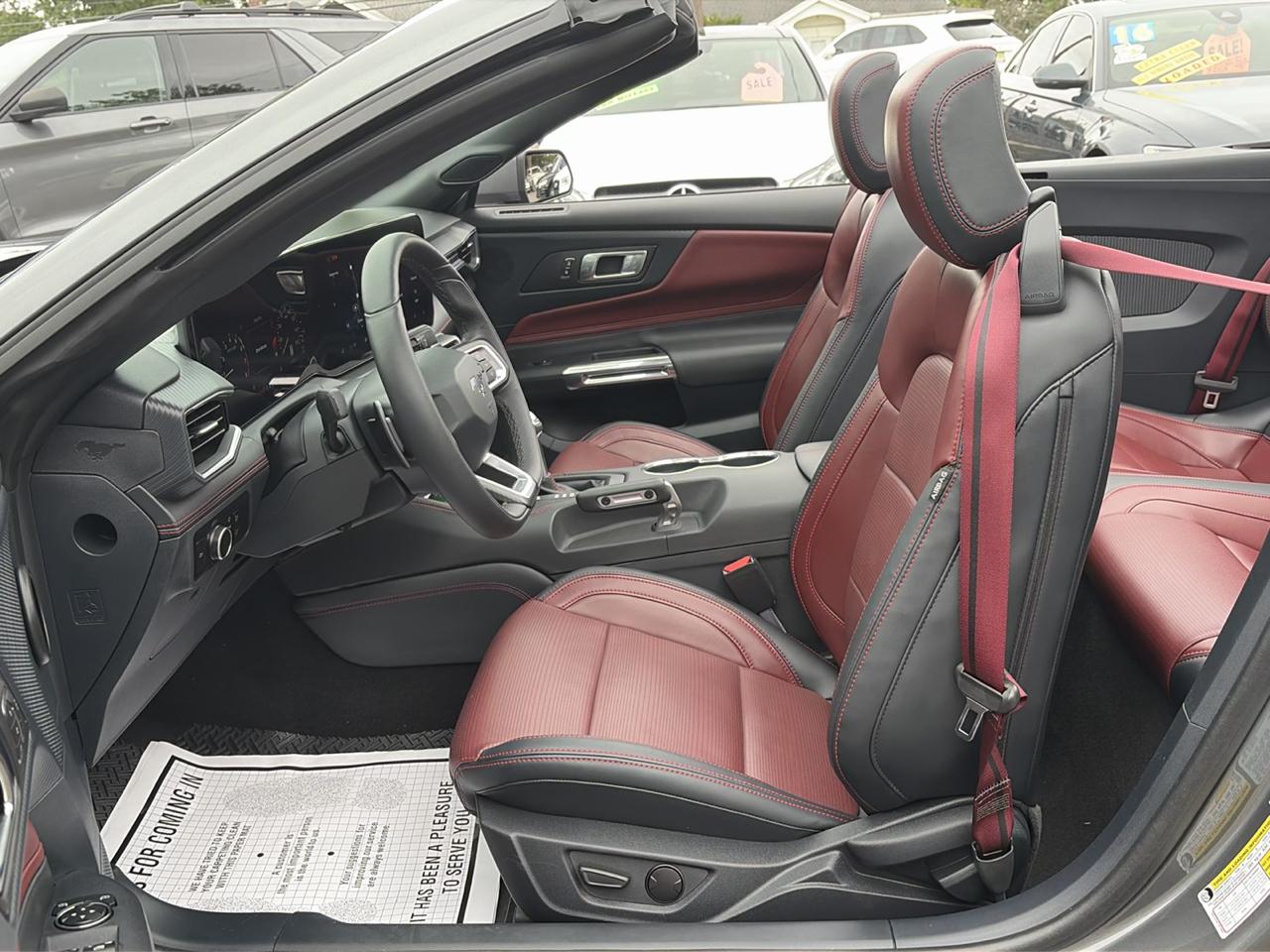 Ford Mustang EcoBoost Convertible 2024