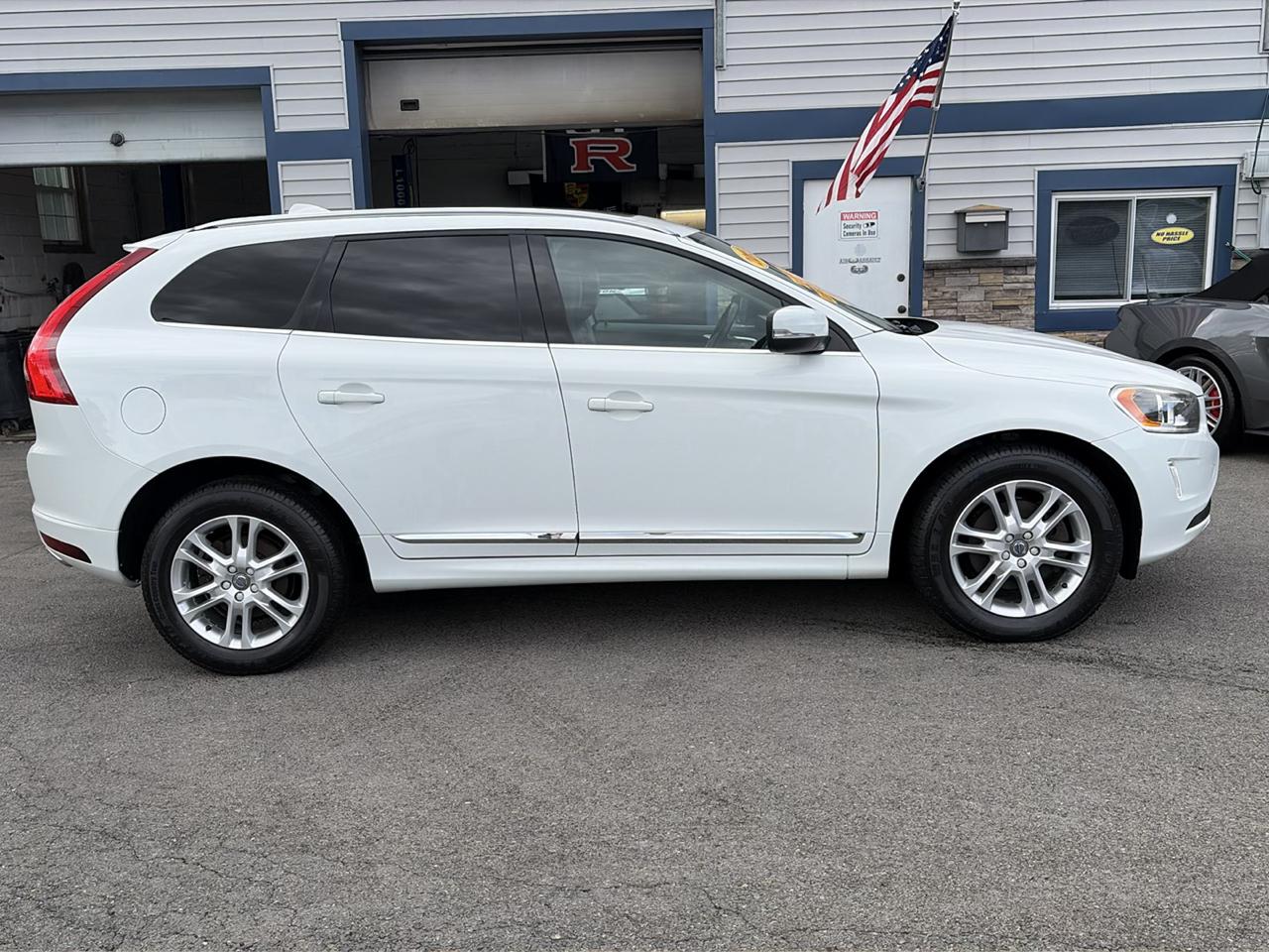 Volvo XC60 2015.5 AWD 4dr T5 2015