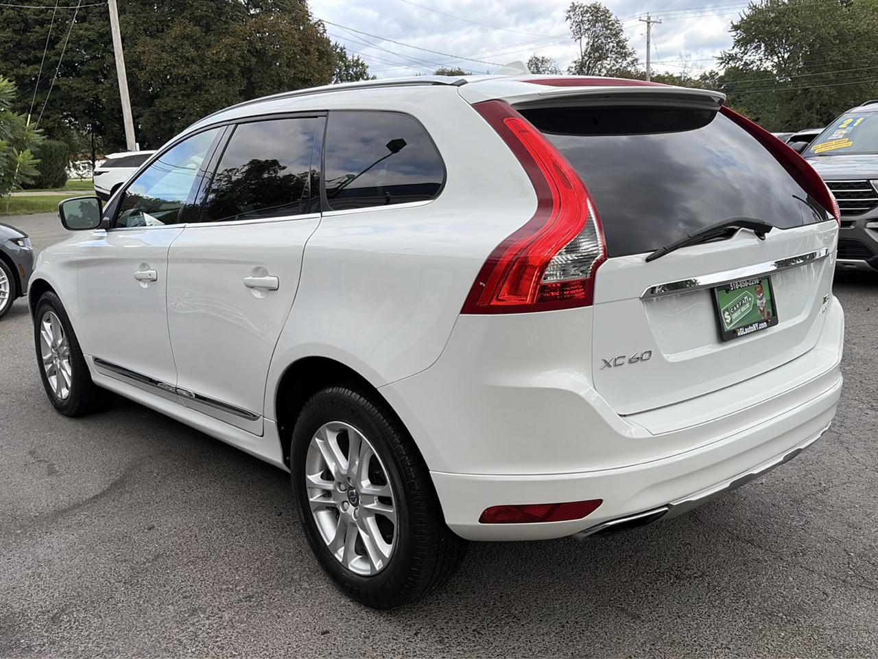 Volvo XC60 2015.5 AWD 4dr T5 2015