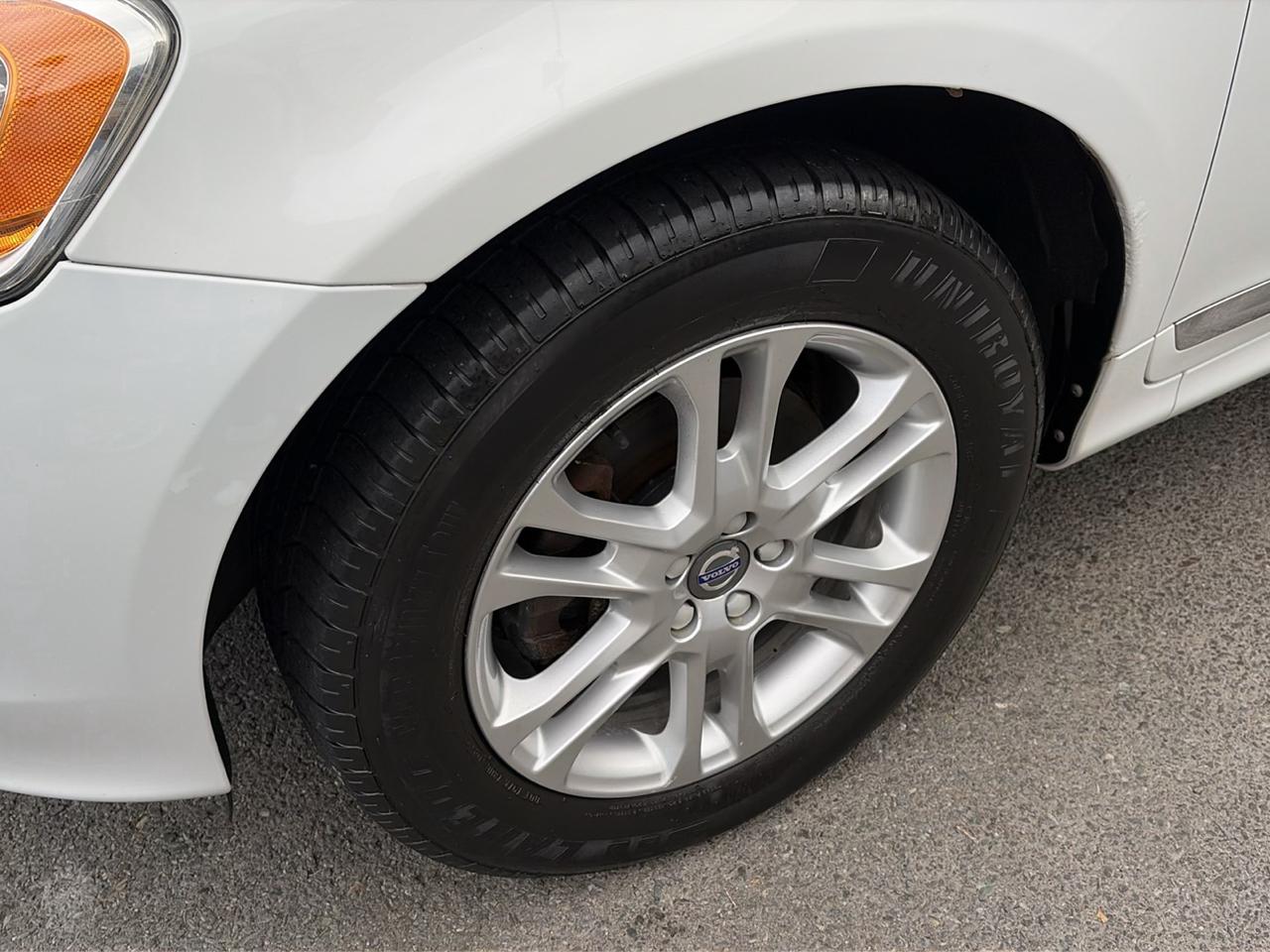 Volvo XC60 2015.5 AWD 4dr T5 2015