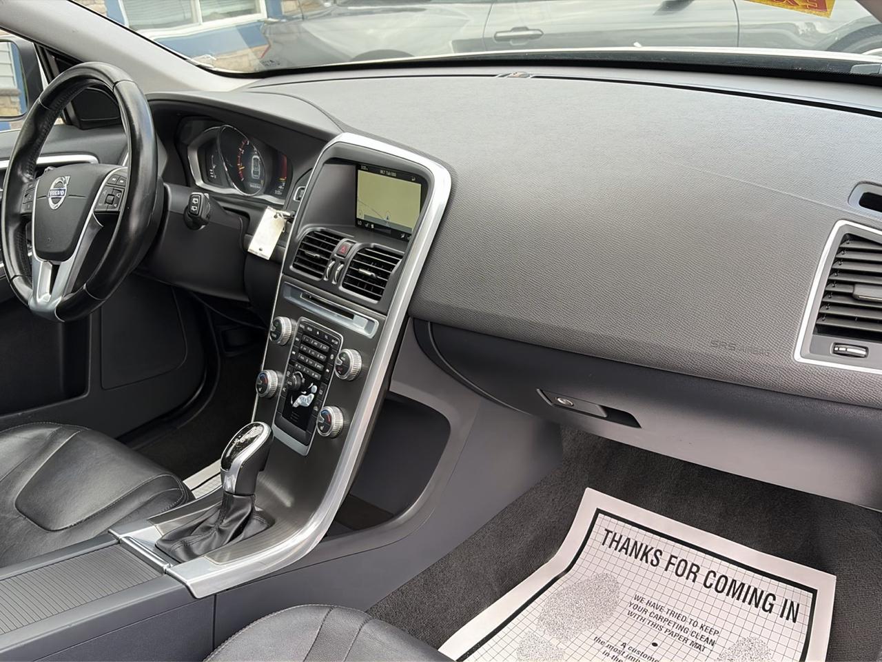 Volvo XC60 2015.5 AWD 4dr T5 2015