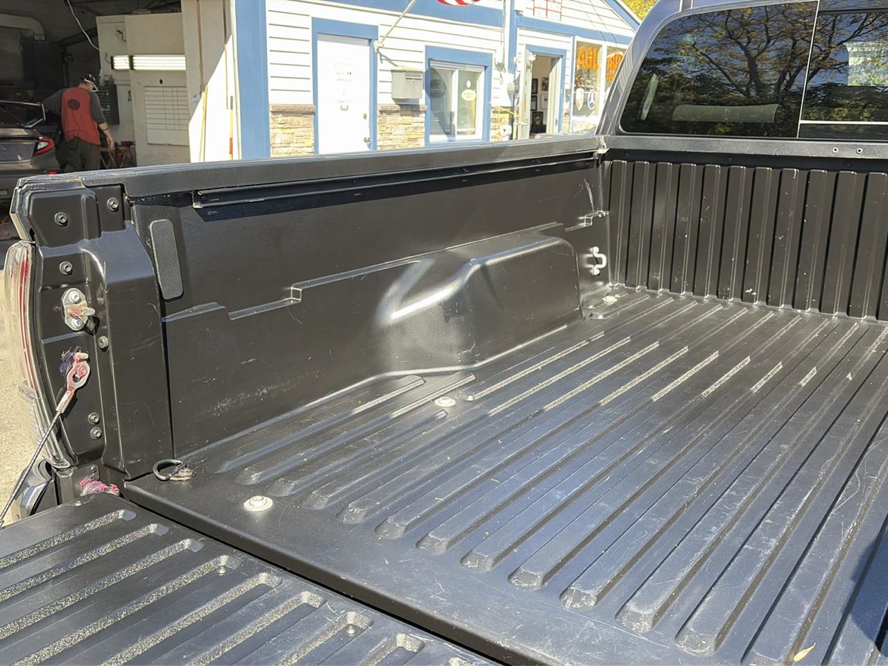 Toyota Tacoma 4WD TRD Sport Double Cab 6' Bed AT (Natl) 2020