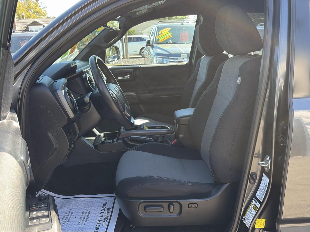 Toyota Tacoma 4WD TRD Sport Double Cab 6' Bed AT (Natl) 2020