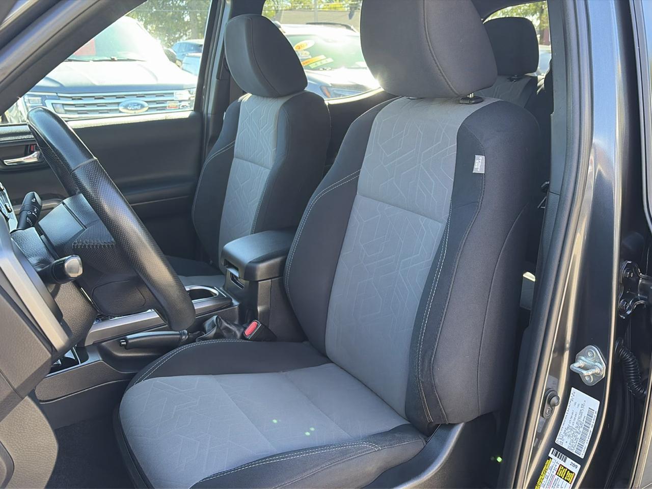 Toyota Tacoma 4WD TRD Sport Double Cab 6' Bed AT (Natl) 2020