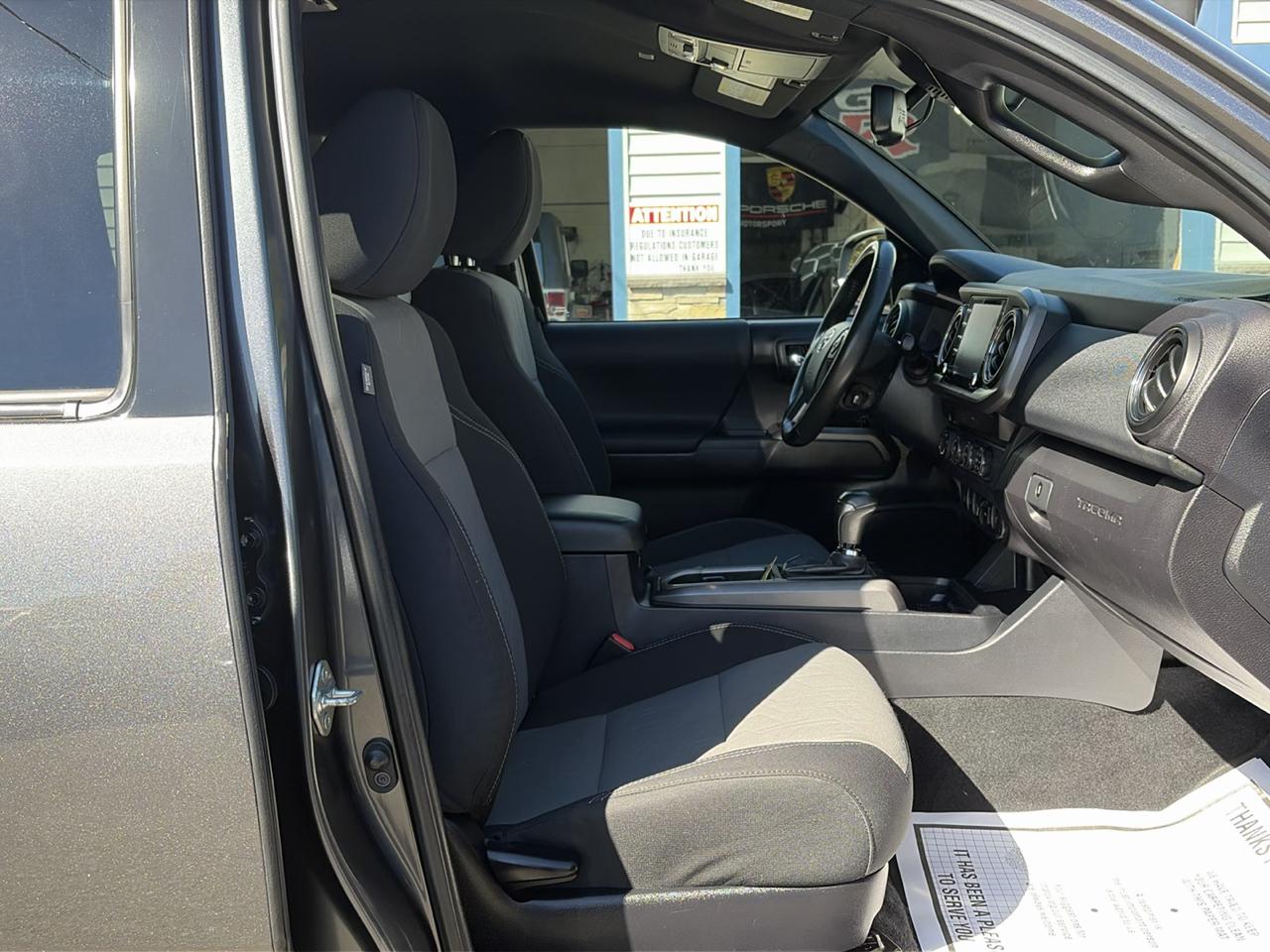 Toyota Tacoma 4WD TRD Sport Double Cab 6' Bed AT (Natl) 2020