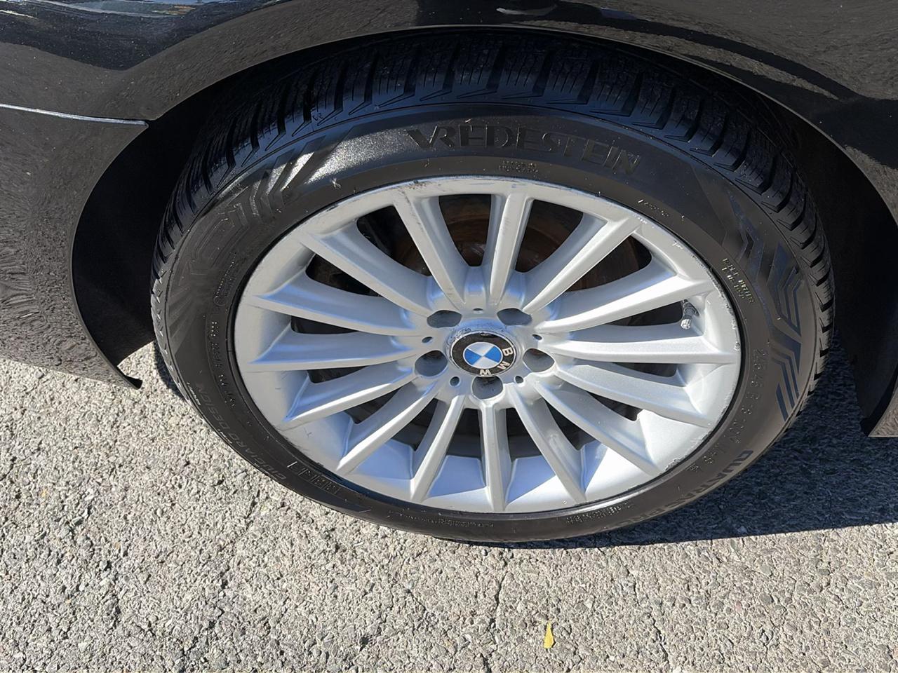 BMW 5 Series 4dr Sdn 535i xDrive AWD 2012