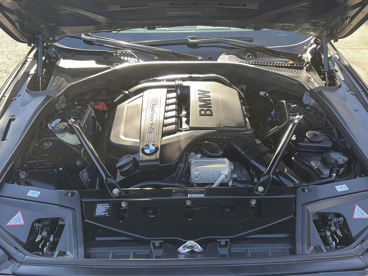 BMW 5 Series 4dr Sdn 535i xDrive AWD 2012