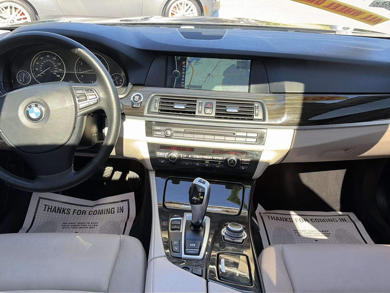 BMW 5 Series 4dr Sdn 535i xDrive AWD 2012