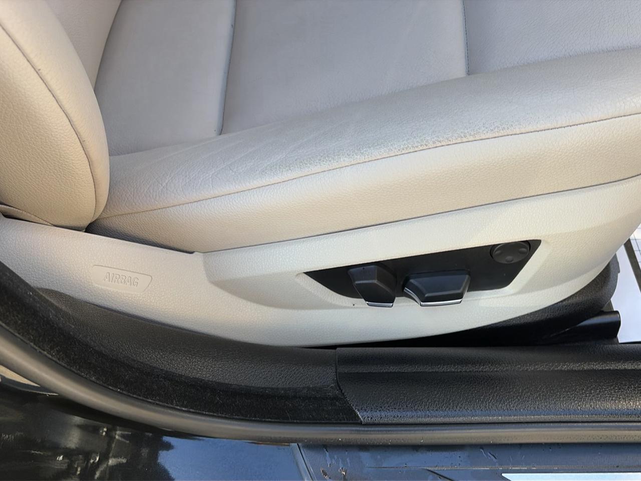 BMW 5 Series 4dr Sdn 535i xDrive AWD 2012