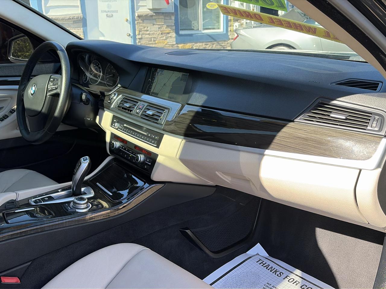 BMW 5 Series 4dr Sdn 535i xDrive AWD 2012