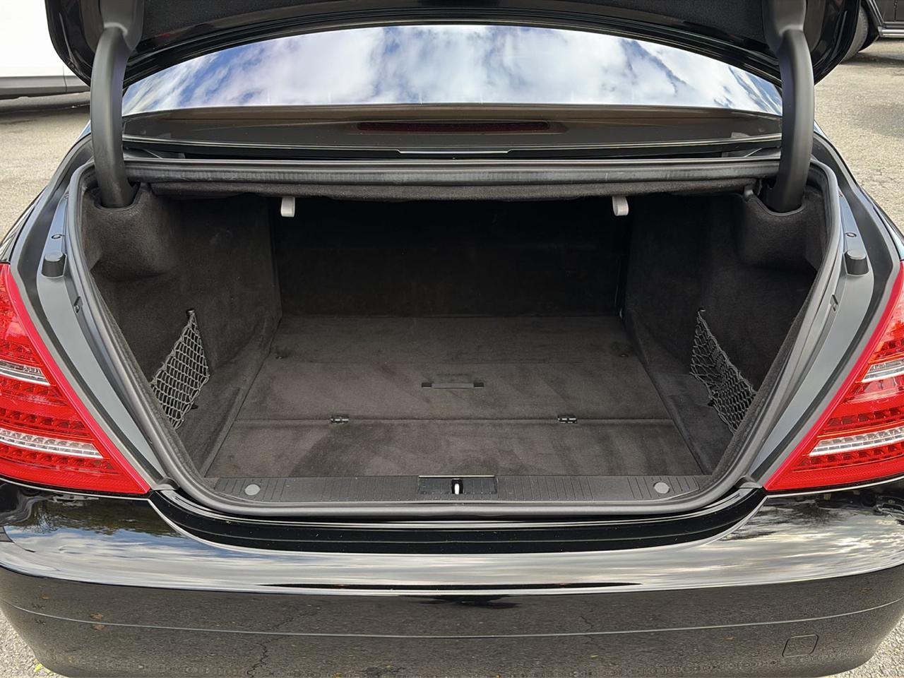 Mercedes-Benz S-Class 4dr Sdn 5.5L V8 RWD 2007
