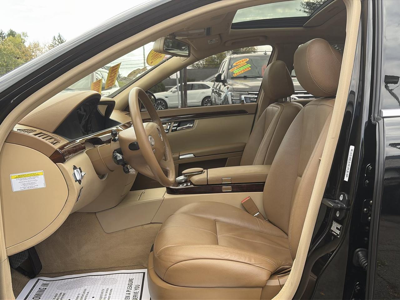 Mercedes-Benz S-Class 4dr Sdn 5.5L V8 RWD 2007
