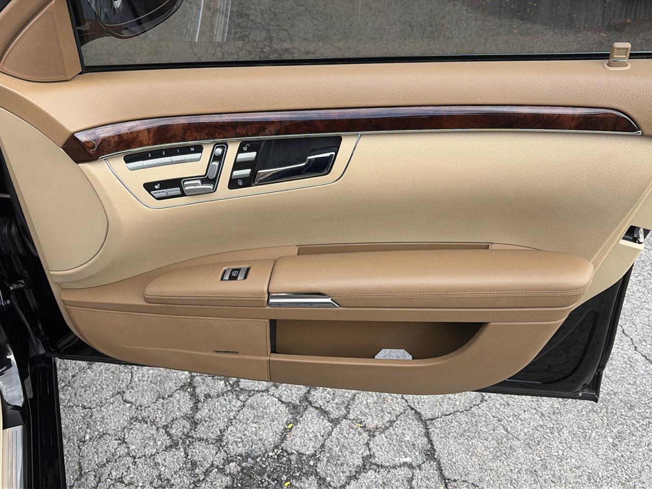 Mercedes-Benz S-Class 4dr Sdn 5.5L V8 RWD 2007