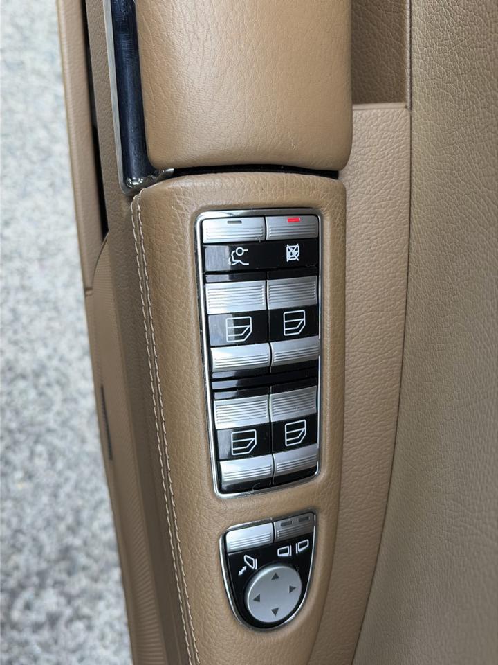 Mercedes-Benz S-Class 4dr Sdn 5.5L V8 RWD 2007