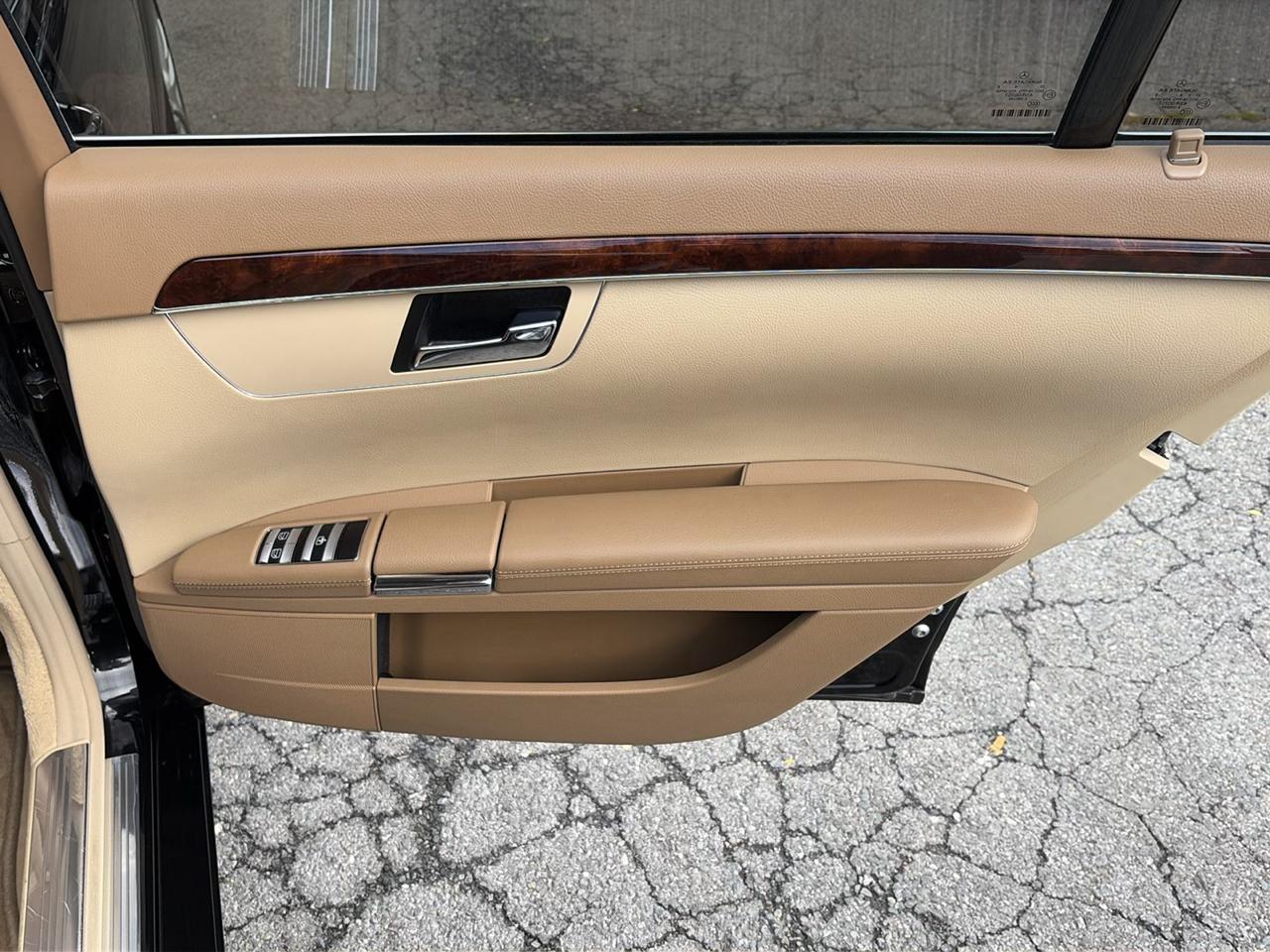 Mercedes-Benz S-Class 4dr Sdn 5.5L V8 RWD 2007