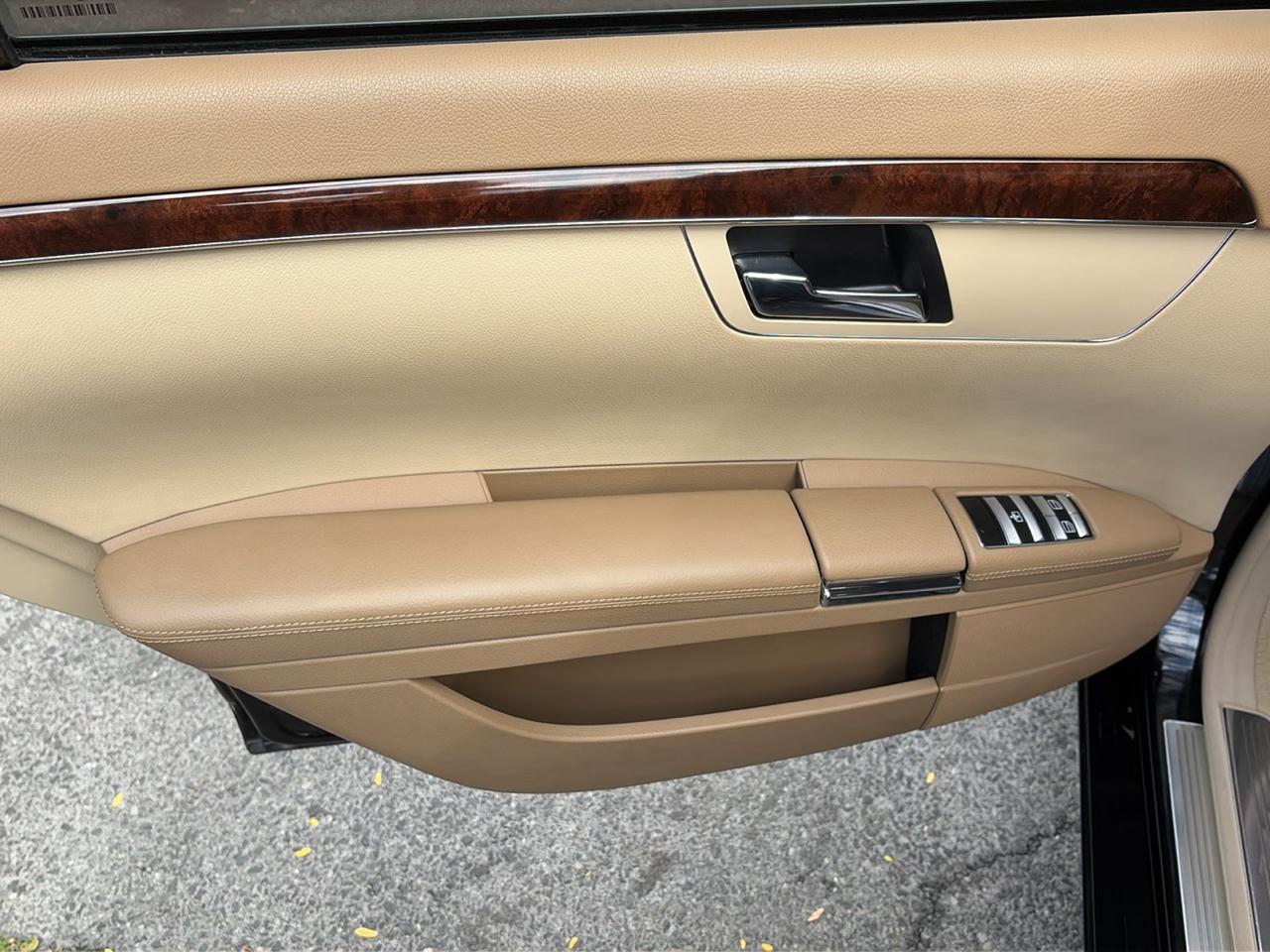 Mercedes-Benz S-Class 4dr Sdn 5.5L V8 RWD 2007