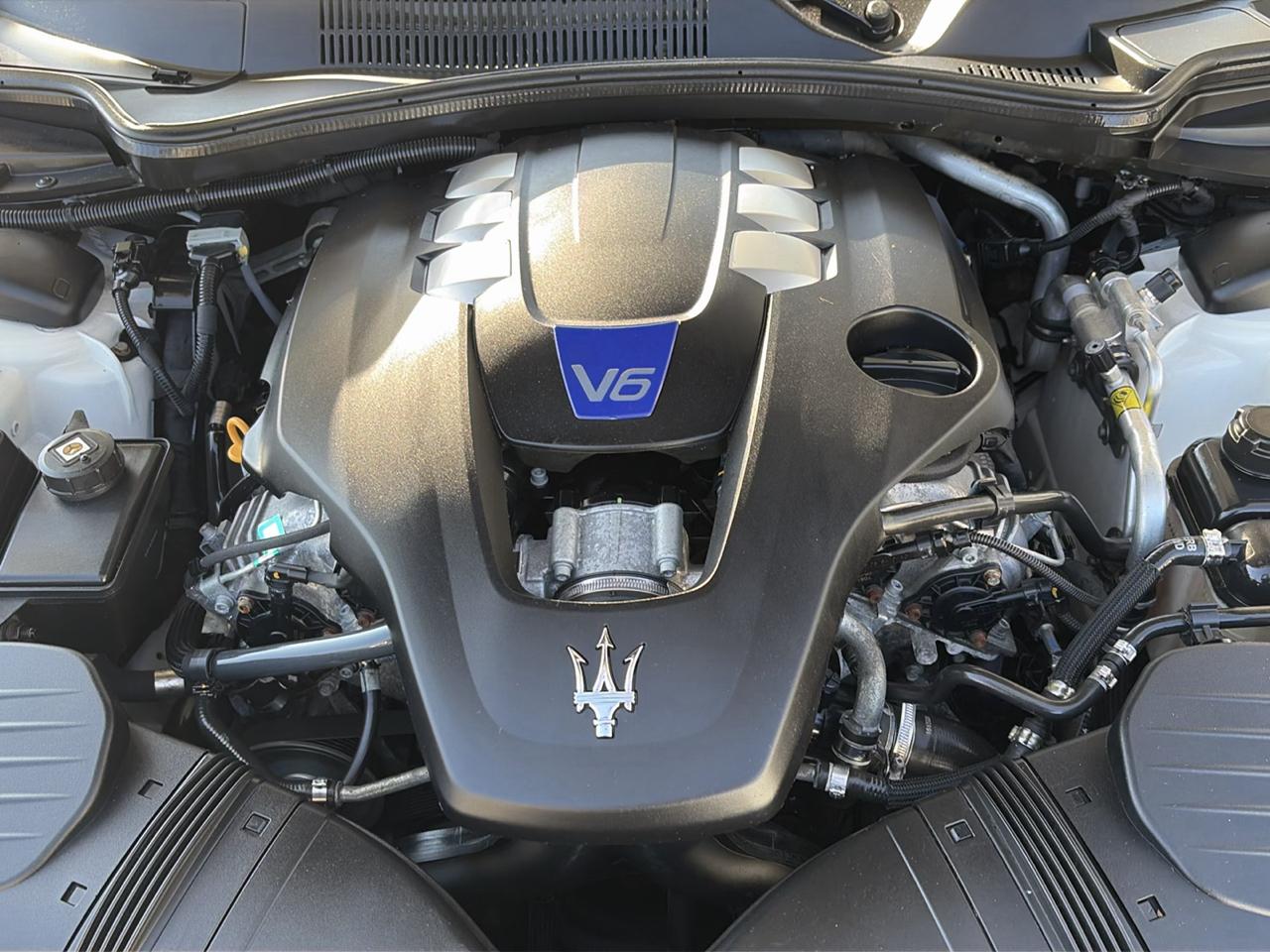 Maserati Ghibli 4dr Sdn S Q4 2016
