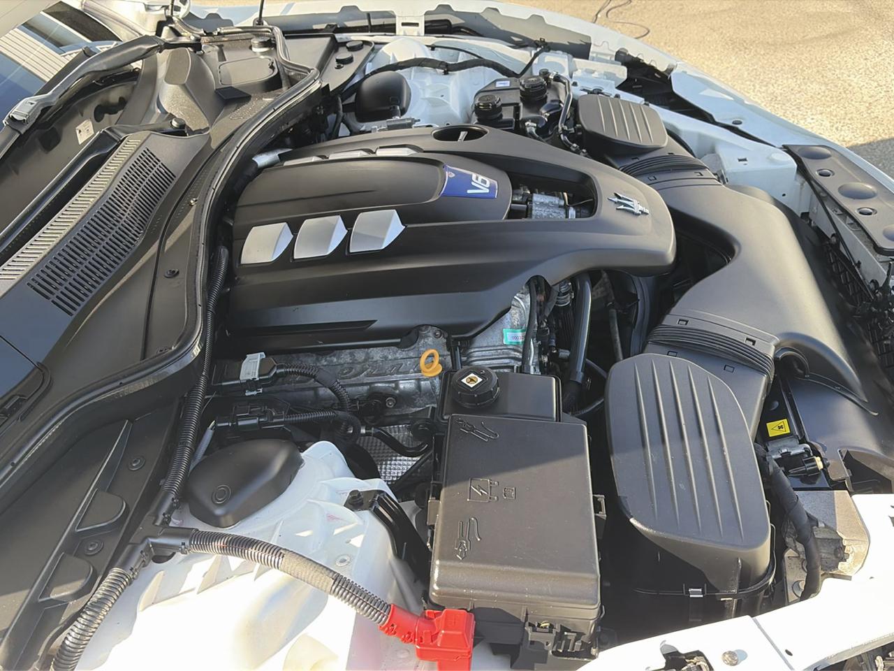 Maserati Ghibli 4dr Sdn S Q4 2016