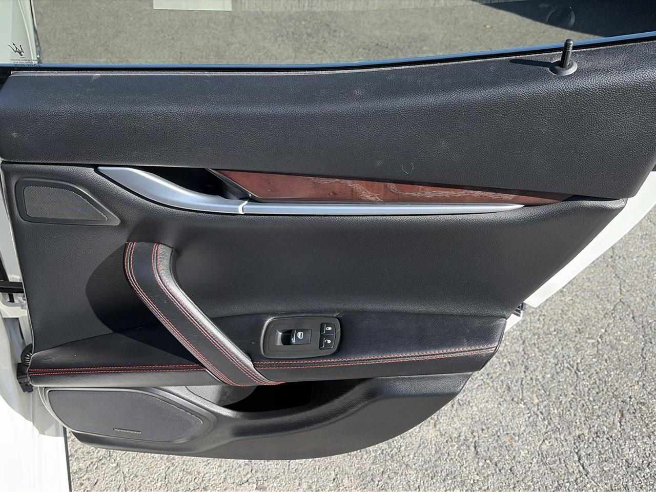 Maserati Ghibli 4dr Sdn S Q4 2016