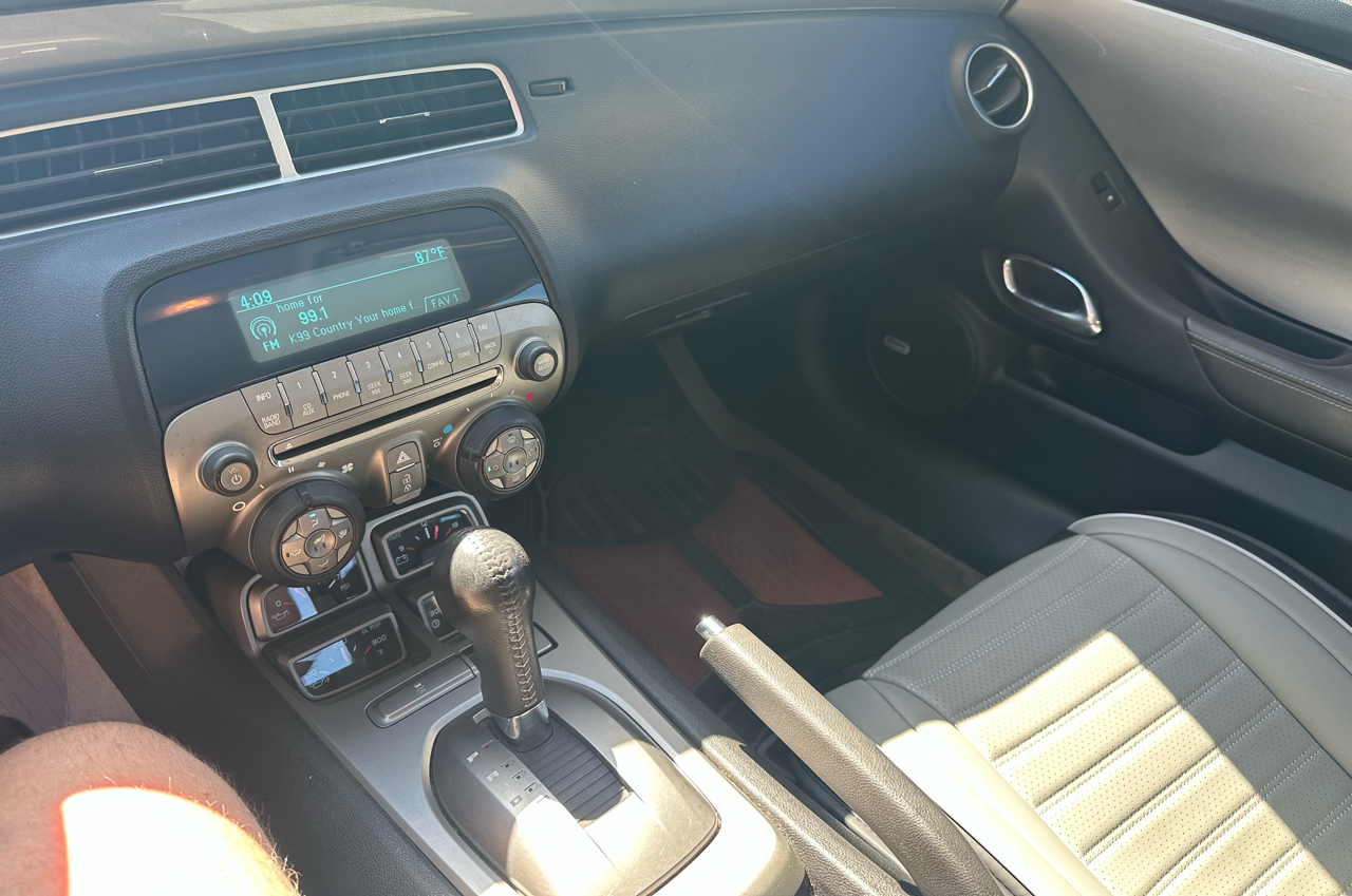 Chevrolet Camaro 2LT Coupe 2011 Chevrolet Camaro 2LT Coupe 2011