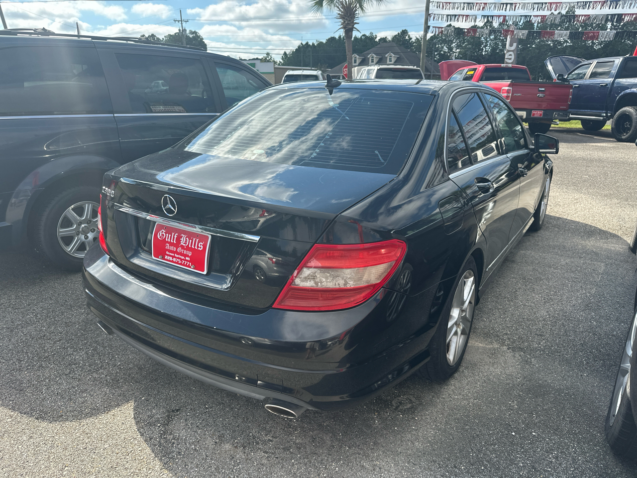 Mercedes-Benz C-Class C300 Luxury Sedan 2011 Mercedes-Benz C-Class C300 Luxury Sedan 2011