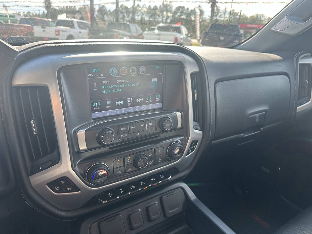GMC Sierra 1500 SLT Crew Cab Short Box 4WD 2018
