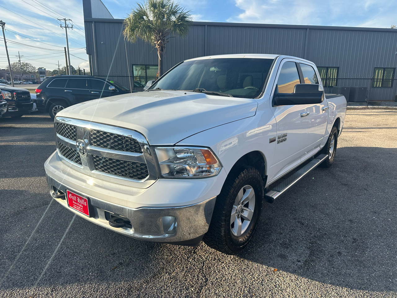 RAM 1500 SLT Crew Cab SWB 4WD 2017