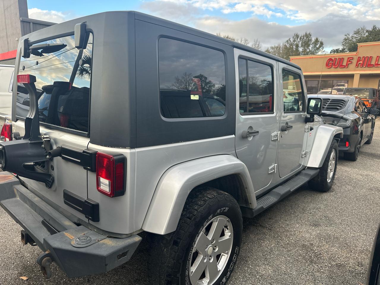 Jeep Wrangler Unlimited Sahara 4WD 2010